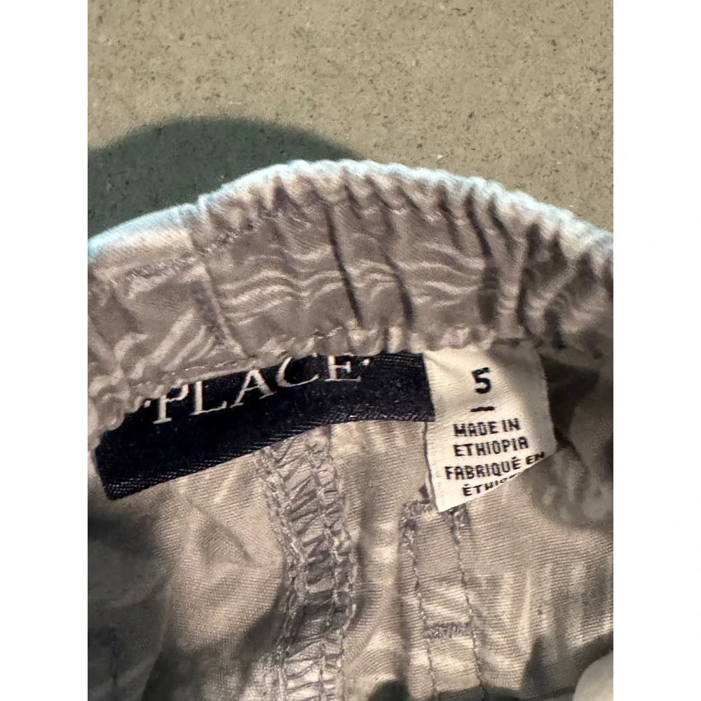 The Children's Place‎ Gray Leaf Print Drawstring Shorts Size 5 Kids